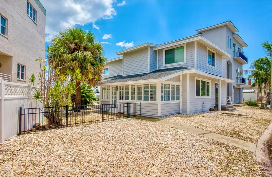 300 Bay Plz, Treasure Island, FL 33706 - #2