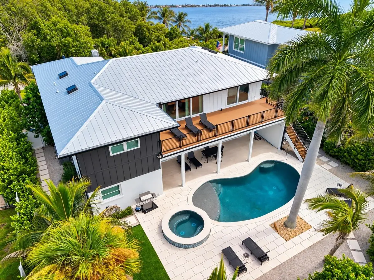 405 28th Street, Holmes Beach, FL 34217 - #1