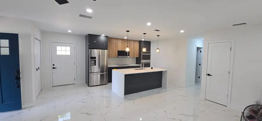 4112 W Wallace Avenue, Tampa, FL 33611 - #2