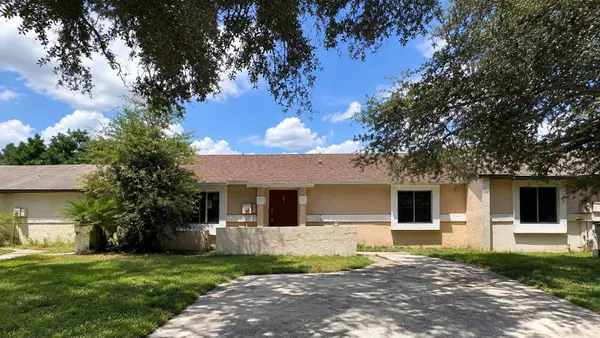 461 Wild Elm Court, APOPKA, FL 32712