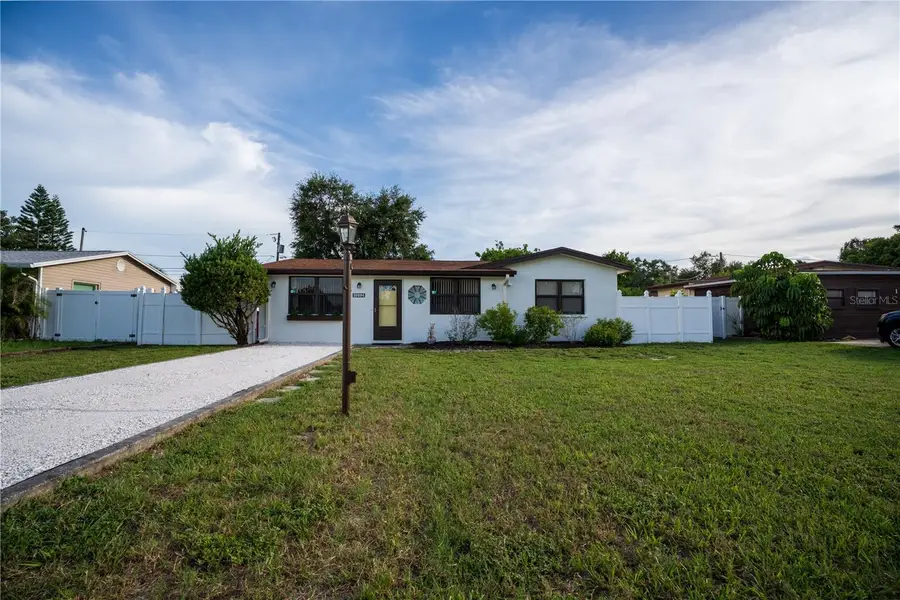 10294 54th Avenue N, Saint Petersburg, FL 33708 - #2