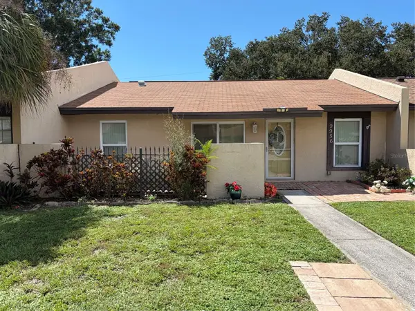 9956 88th Street, SEMINOLE, FL 33777