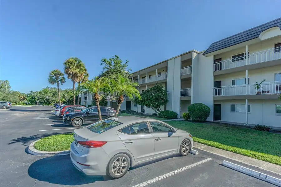 4595 Chancellor Street Ne #109, Saint Petersburg, FL 33703 - #2