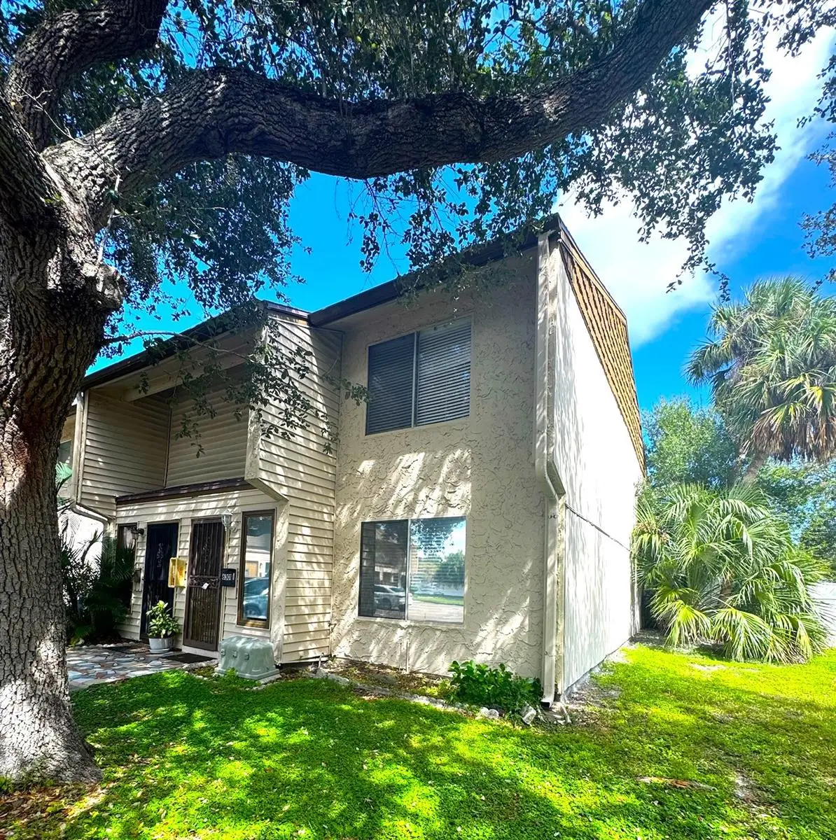 6301 23rd Street N, Saint Petersburg, FL 33702 - #1