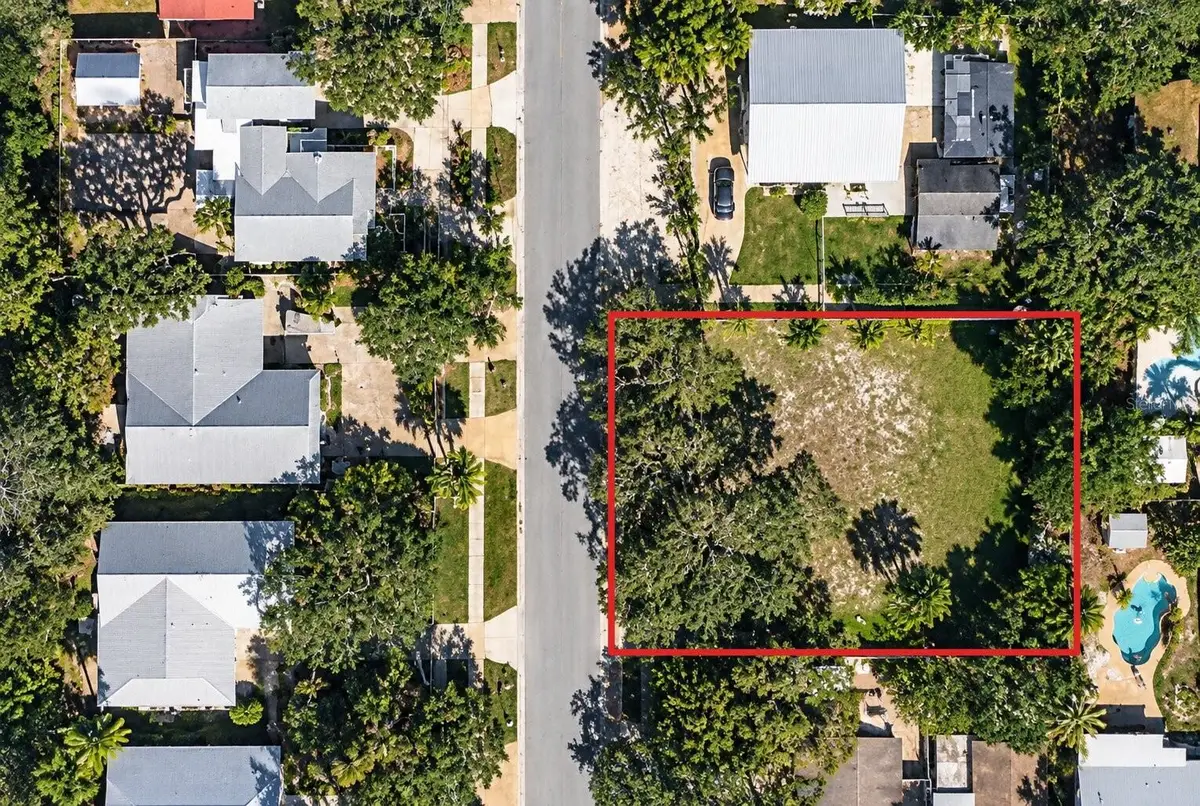437 S Peninsula Ave, New Smyrna Beach, FL 32169 - #1