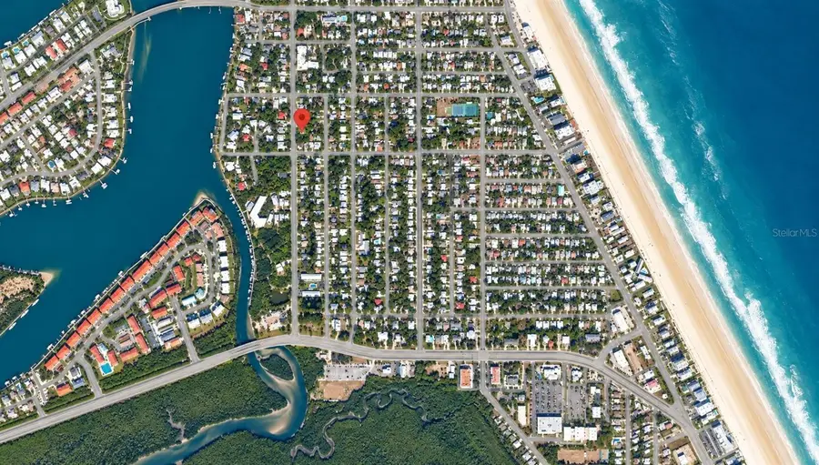 437 S Peninsula Ave, New Smyrna Beach, FL 32169 - #3