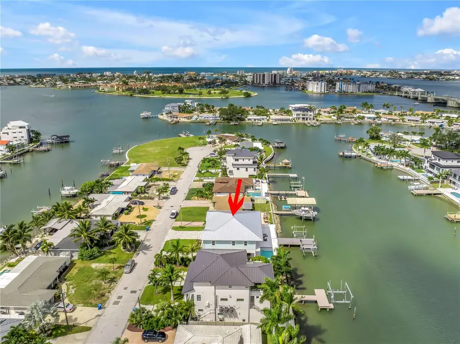 7957 2nd Avenue S, Saint Petersburg, FL 33707 - #3