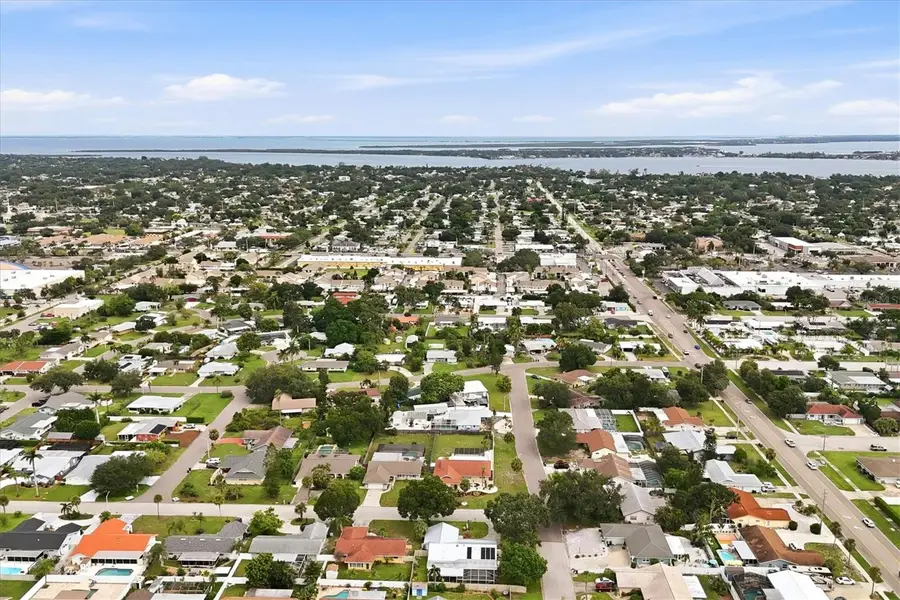 6004 9th Avenue W, Bradenton, FL 34209 - #2