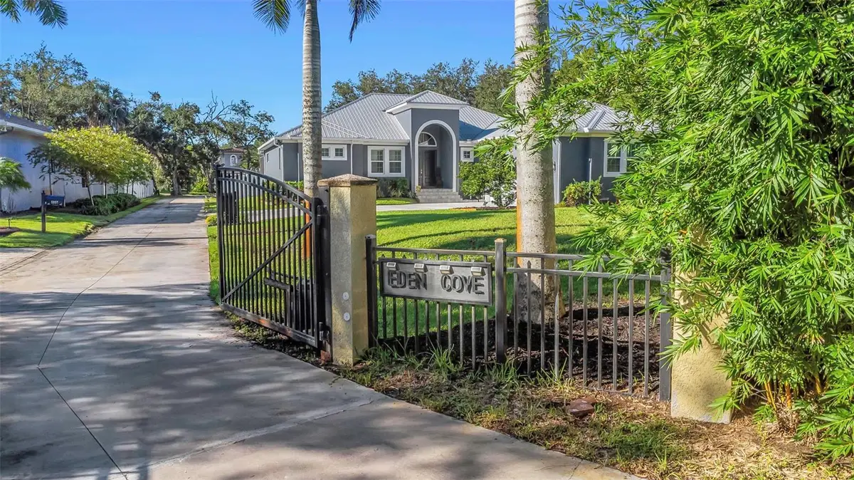 5925 Mohr Road, Tampa, FL 33615 - #1