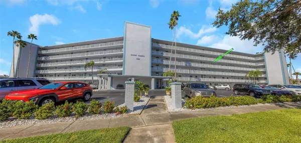 1868 Shore Drive S #409, SOUTH PASADENA, FL 33707