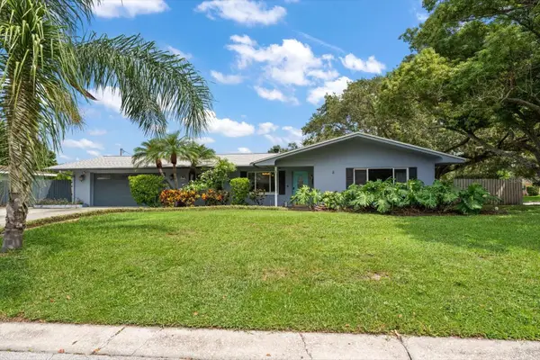 1 Maplewood Avenue, CLEARWATER, FL 33765