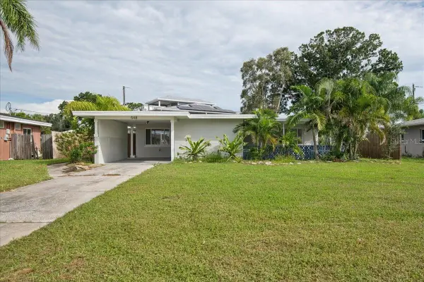 548 Baywood Drive S, DUNEDIN, FL 34698