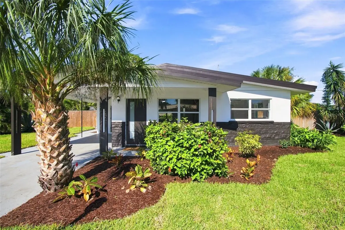 1204 65th Street Nw, Bradenton, FL 34209 - #1