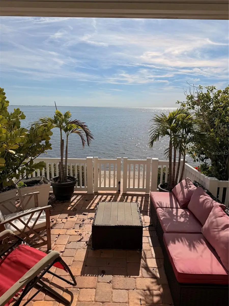 5050 Coquina Key Drive Se, Saint Petersburg, FL 33705 - #3