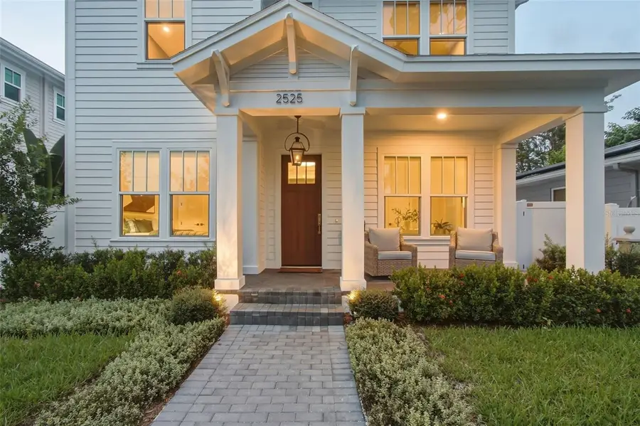 2525 Dartmouth Avenue N, Saint Petersburg, FL 33713 - #2