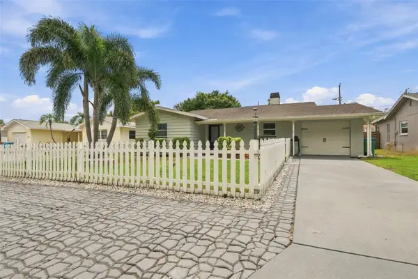 11084 102nd Terrace, SEMINOLE, FL 33778