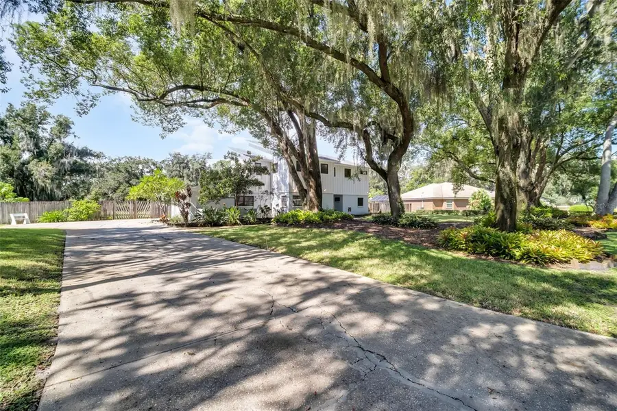 810 Warren Road, Lutz, FL 33548 - #2