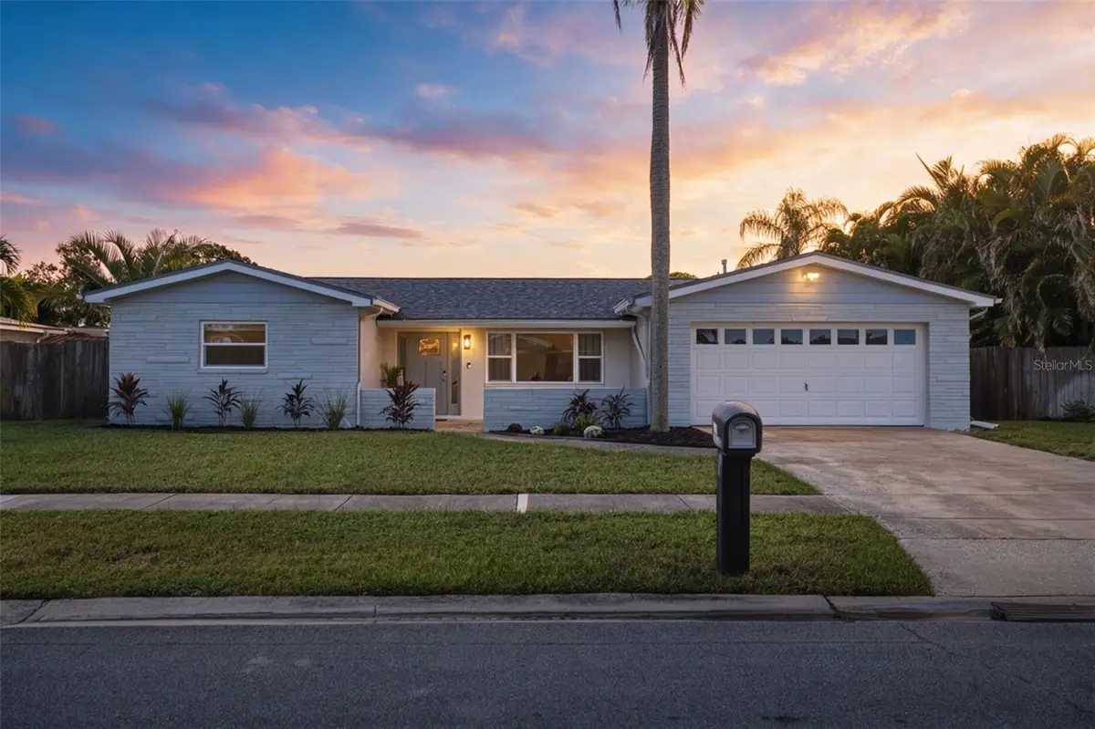 9276 79th Avenue, Seminole, FL 33777 - #1