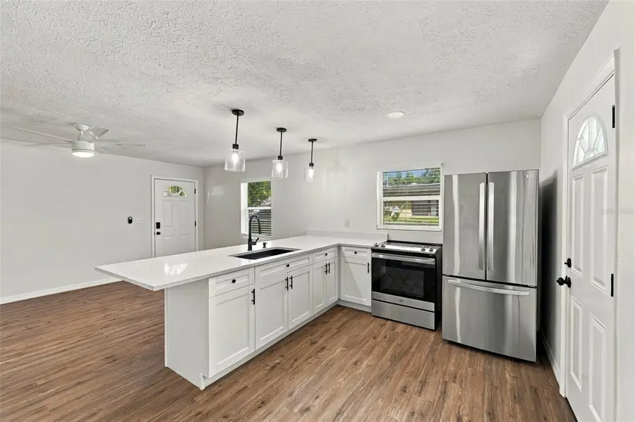 110 S Forest Street, Plant City, FL 33563 - #3