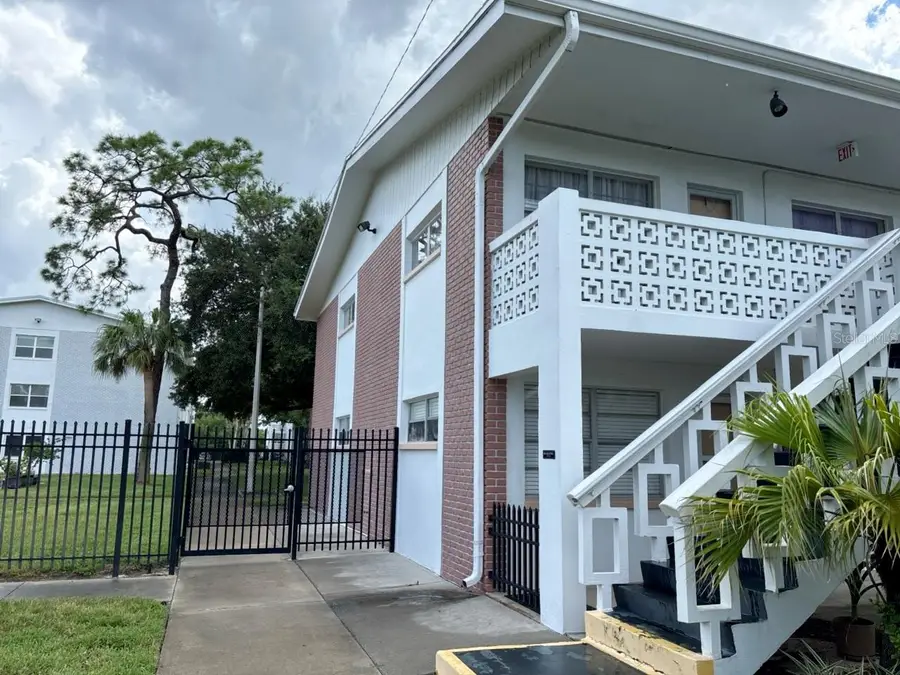 1000 79th Avenue N #102, Saint Petersburg, FL 33702 - #3