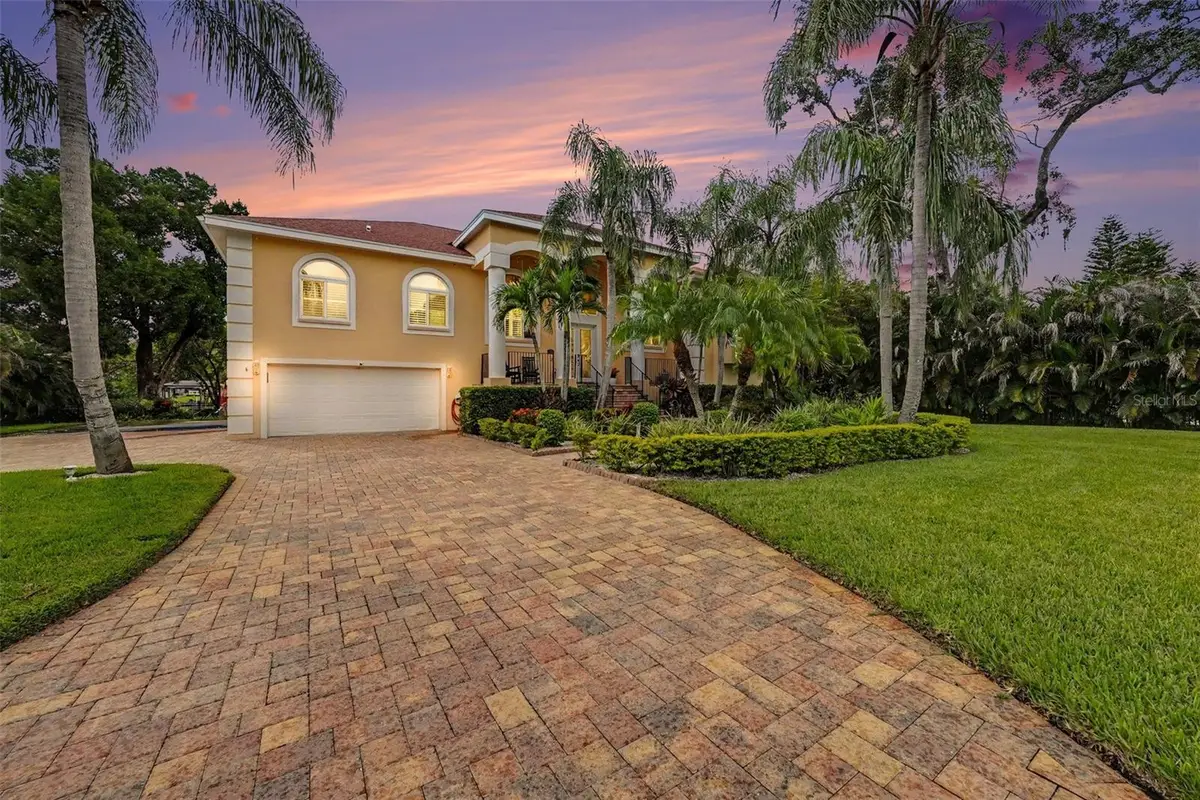1021 W Henry Avenue, Tampa, FL 33604 - #1