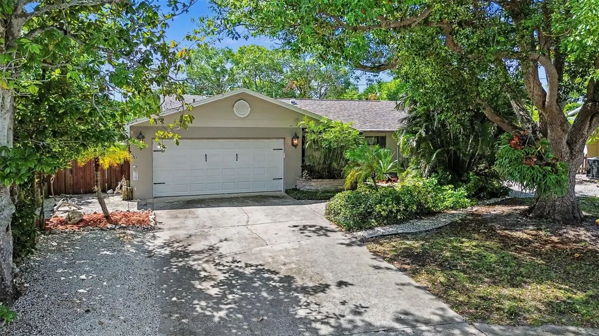 508 White Oak Drive, Tarpon Springs, FL 34689 - #1