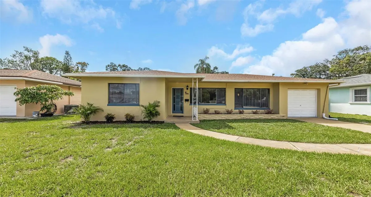 210 S Saturn Avenue, Clearwater, FL 33755 - #1