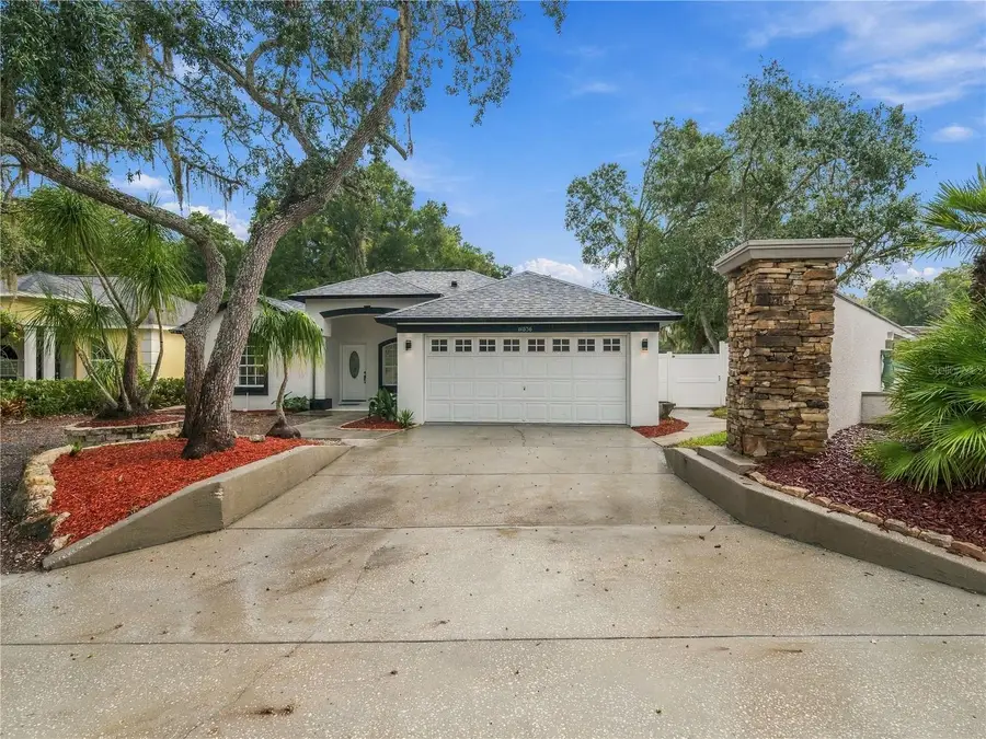 11836 Hunters Lake Drive, New Port Richey, FL 34654 - #2