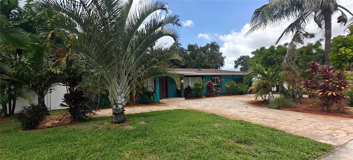 1616 Indian Rocks Road, Belleair, FL 33756 - #1
