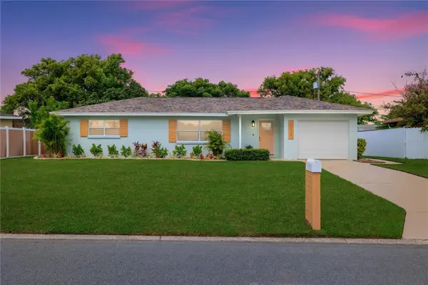 8834 108th Lane, SEMINOLE, FL 33772