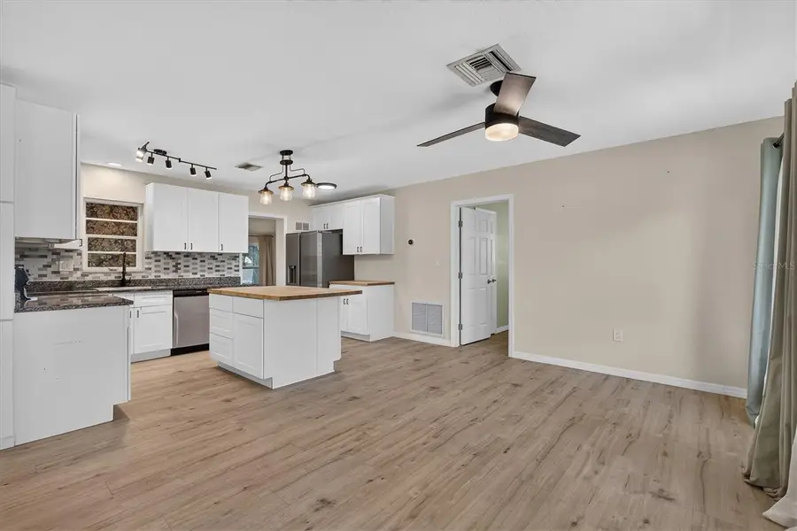 715 W Bayshore Drive, Tarpon Springs, FL 34689 - #3