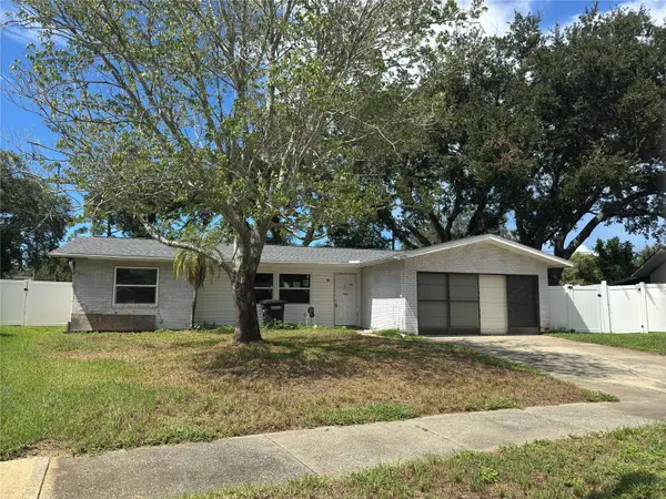 2076 Butternut Circle W, CLEARWATER, FL 33763