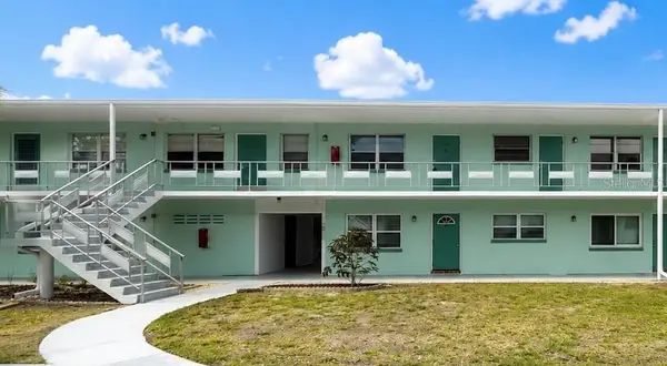 5850 21st Street N #15, ST PETERSBURG, FL 33714