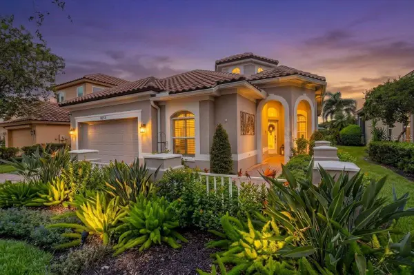 9736 Sago Point Drive, SEMINOLE, FL 33777