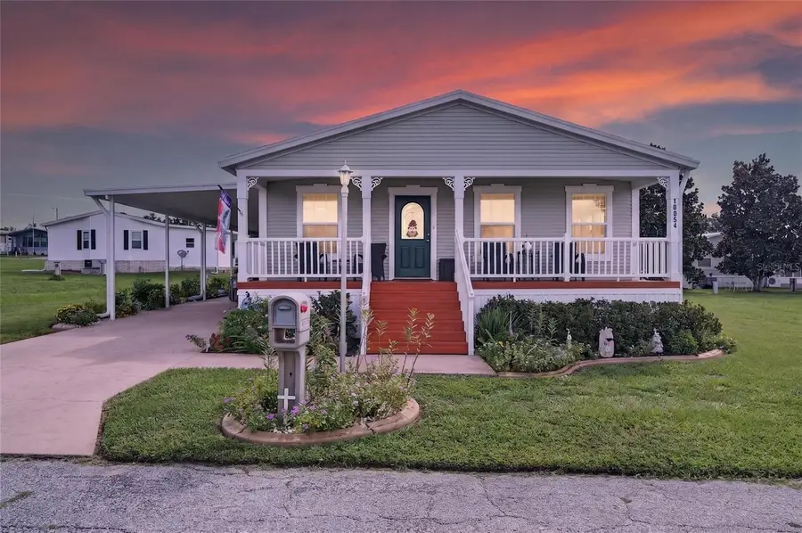10054 Collingwood Avenue, Dade City, FL 33525 - #2