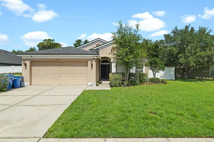 2101 Shelbourne Court, Wesley Chapel, FL 33543 - #2