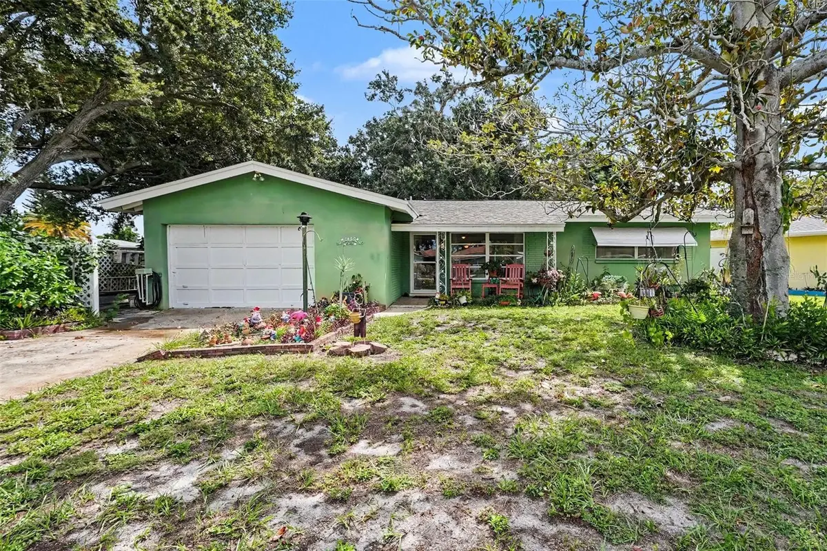 2400 Indigo Dr, Clearwater, FL 33763 - #1