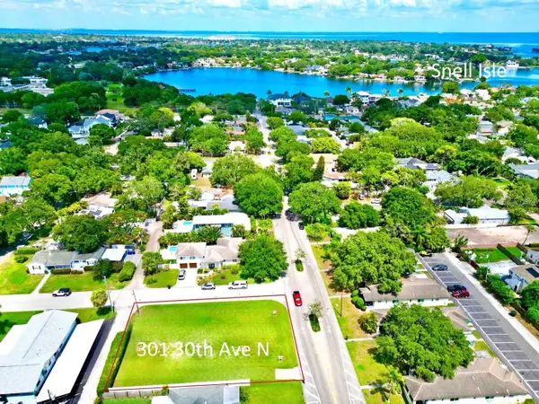 301 30th Avenue N, ST PETERSBURG, FL 33704