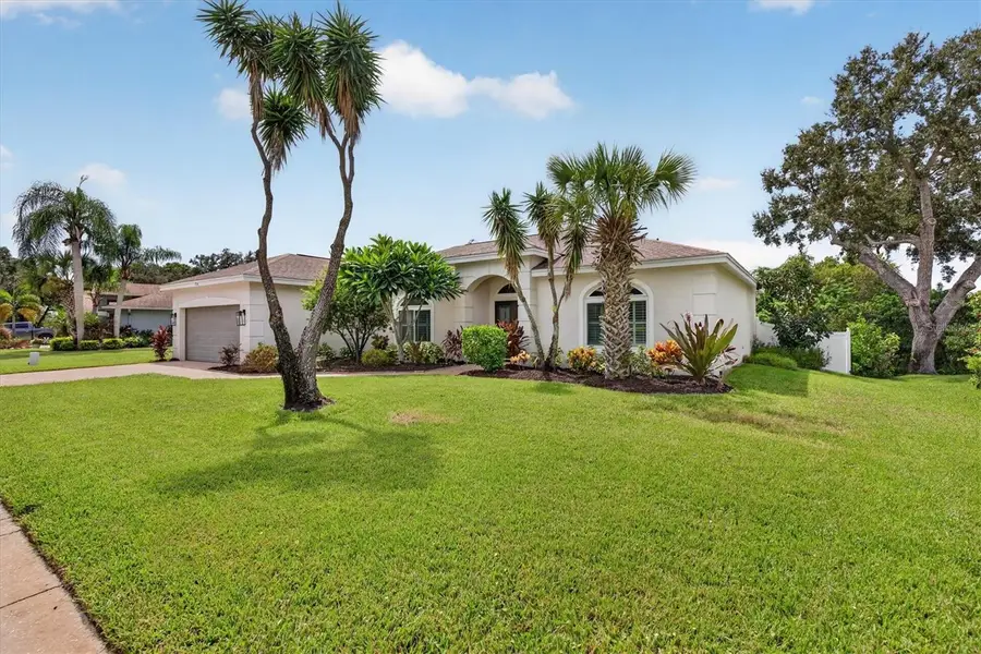 714 Hidden Lake Drive, Tarpon Springs, FL 34689 - #2