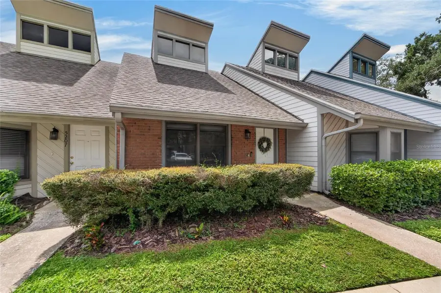 5205 Oak Charter Court, Temple Terrace, FL 33617 - #3