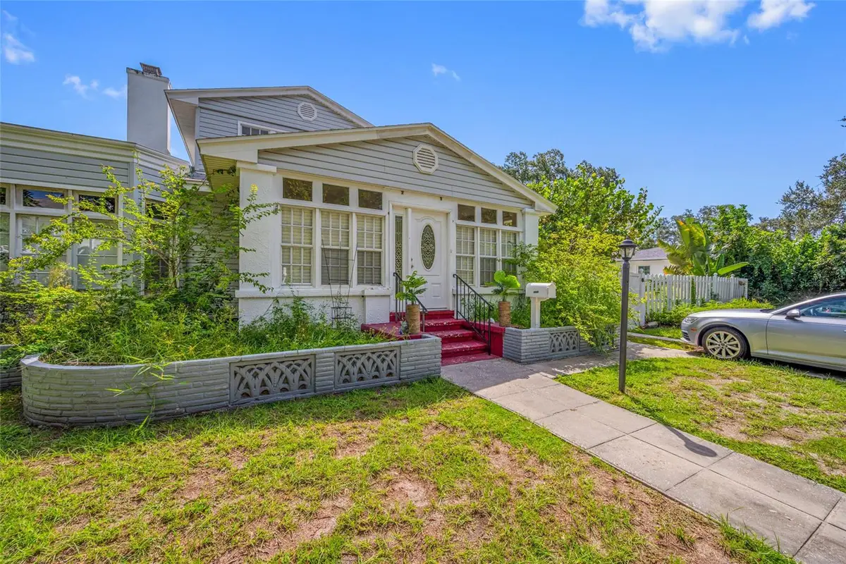 1225 11th Street N, Saint Petersburg, FL 33705 - #1