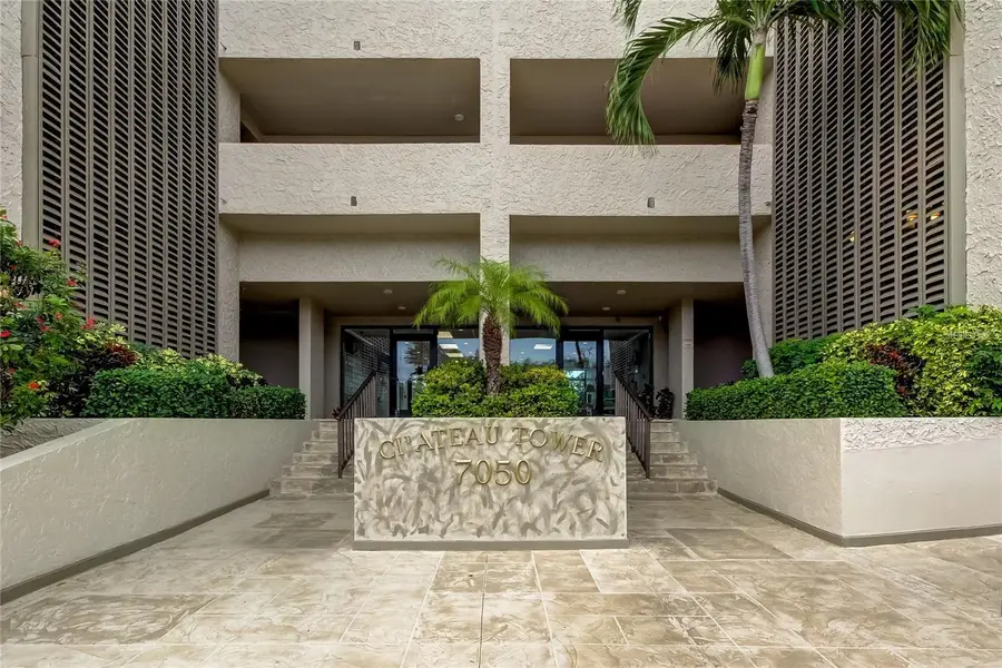 7050 Sunset Drive S #211, South Pasadena, FL 33707 - #2
