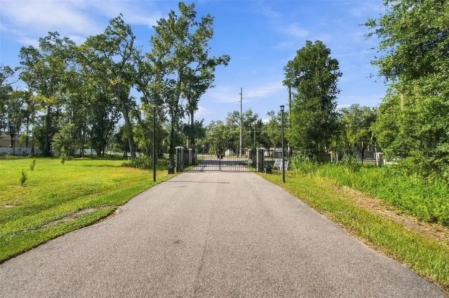 867 Sunset Lane, Lutz, FL 33549 - #3