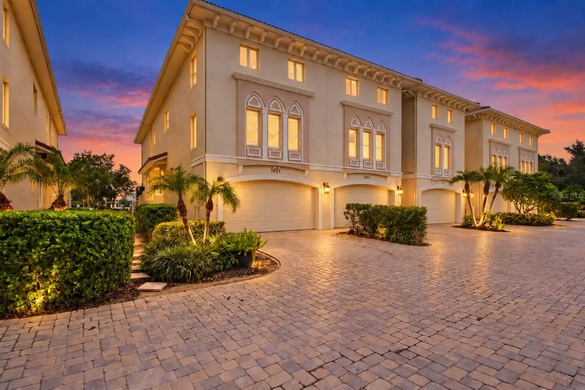 1022 Paseo Del Rio Ne #1022, Saint Petersburg, FL 33702 - #1
