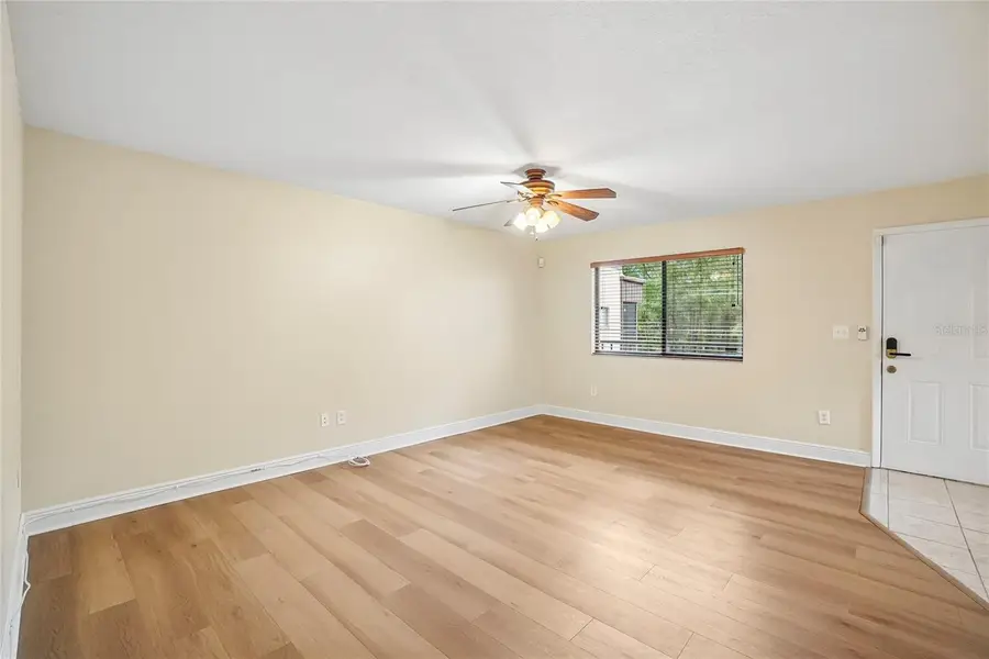 11722 Raintree Lake Lane #D, Temple Terrace, FL 33617 - #3