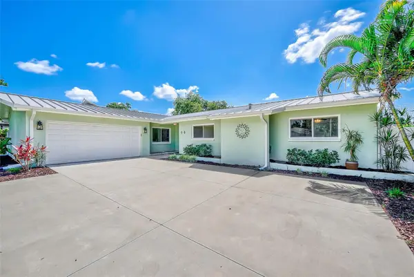 809 Jacaranda Drive, LARGO, FL 33770