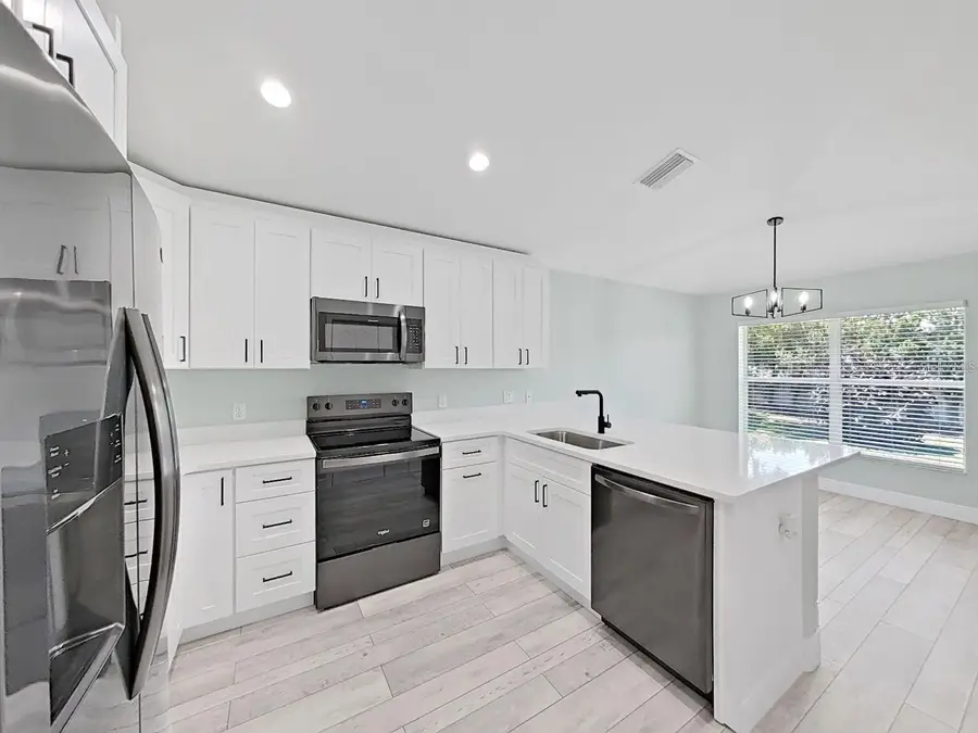 1025 Lake Avoca Place, Tarpon Springs, FL 34689 - #3