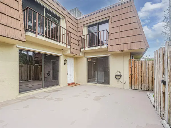 1166 6th Avenue #15C, VERO BEACH, FL 32960