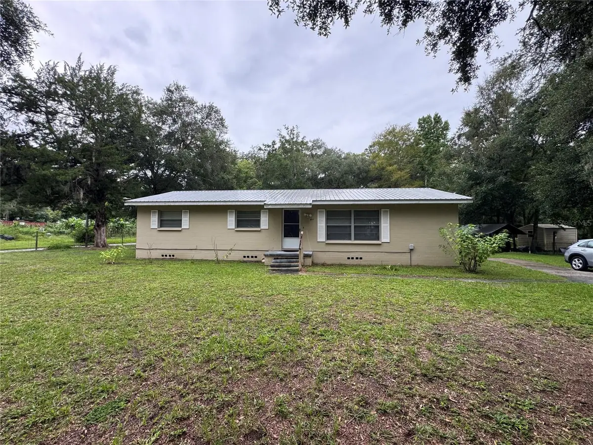 602 N Division Street, Micanopy, FL 32667 - #1
