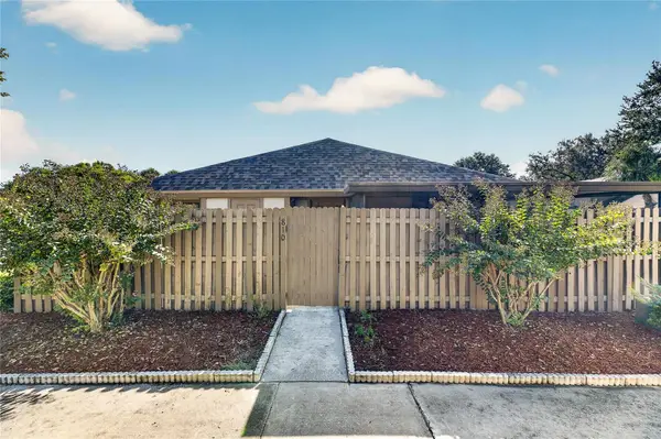 810 Hunters Court, BRANDON, FL 33511